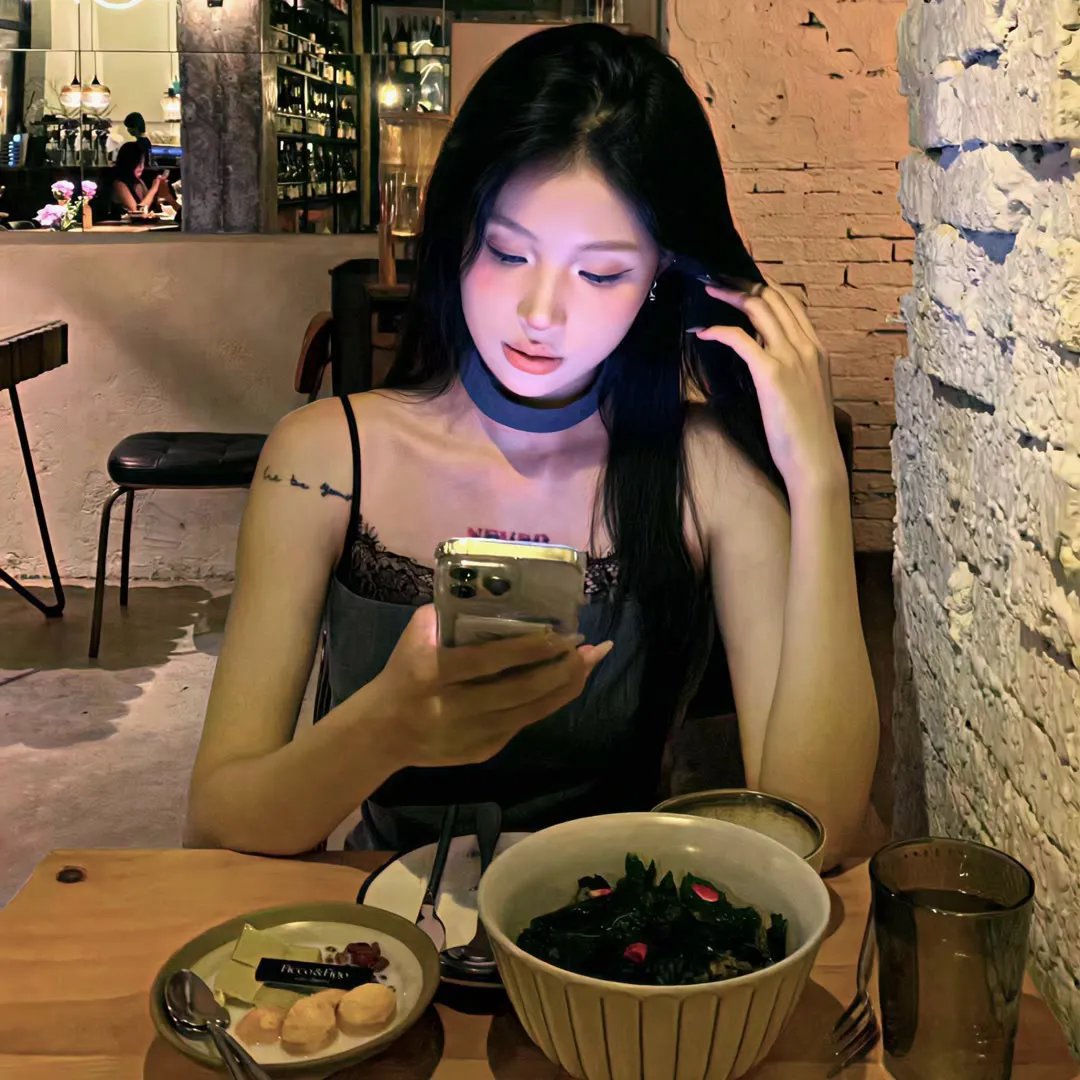 咬我还是爱我